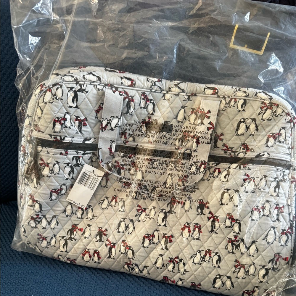 Vera Bradley Grand Traveler~NWT & in plastic wrap, Perfect Holiday Gift!!🎁